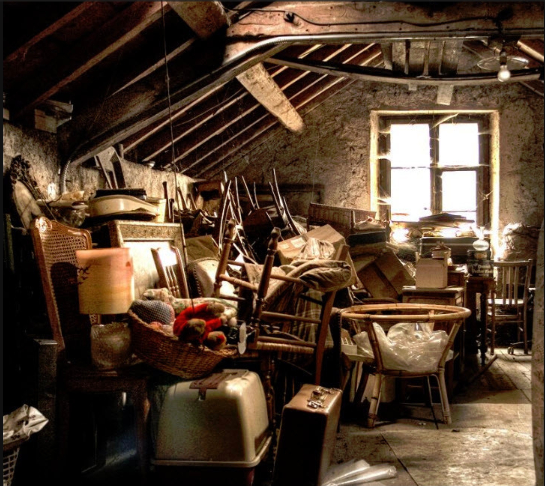 Icône représentant le débarras d'un grenier